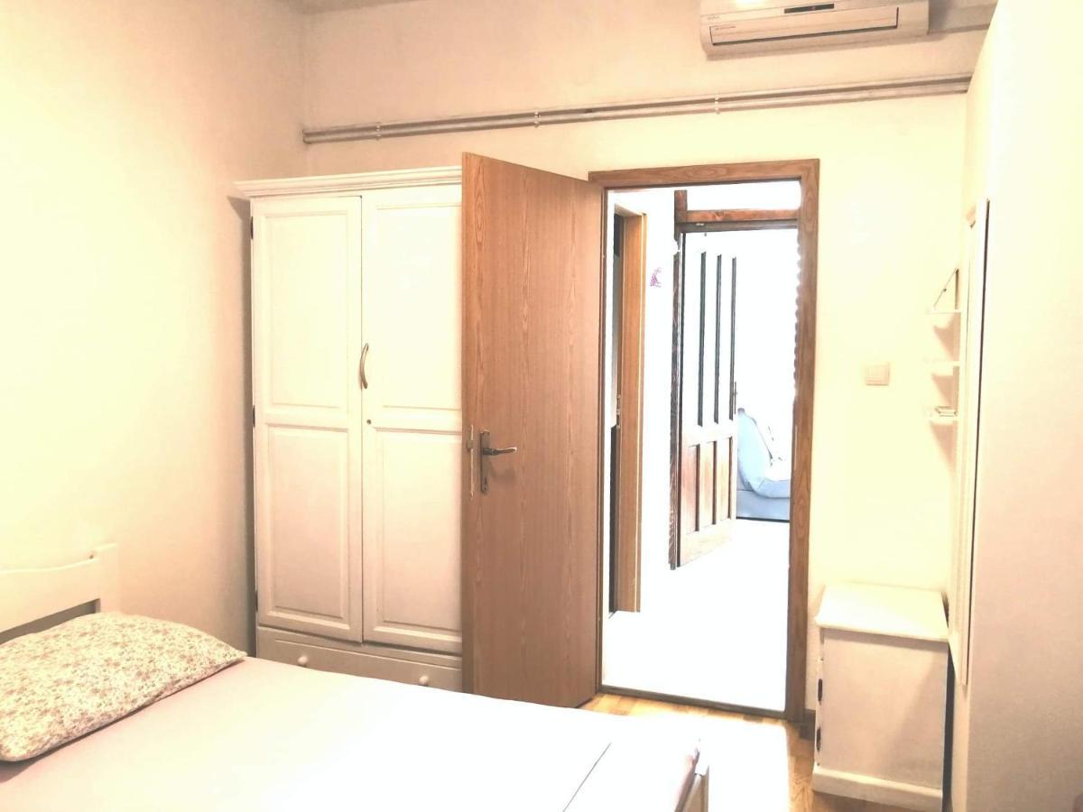 Maja Apartment Макарска Екстериор снимка