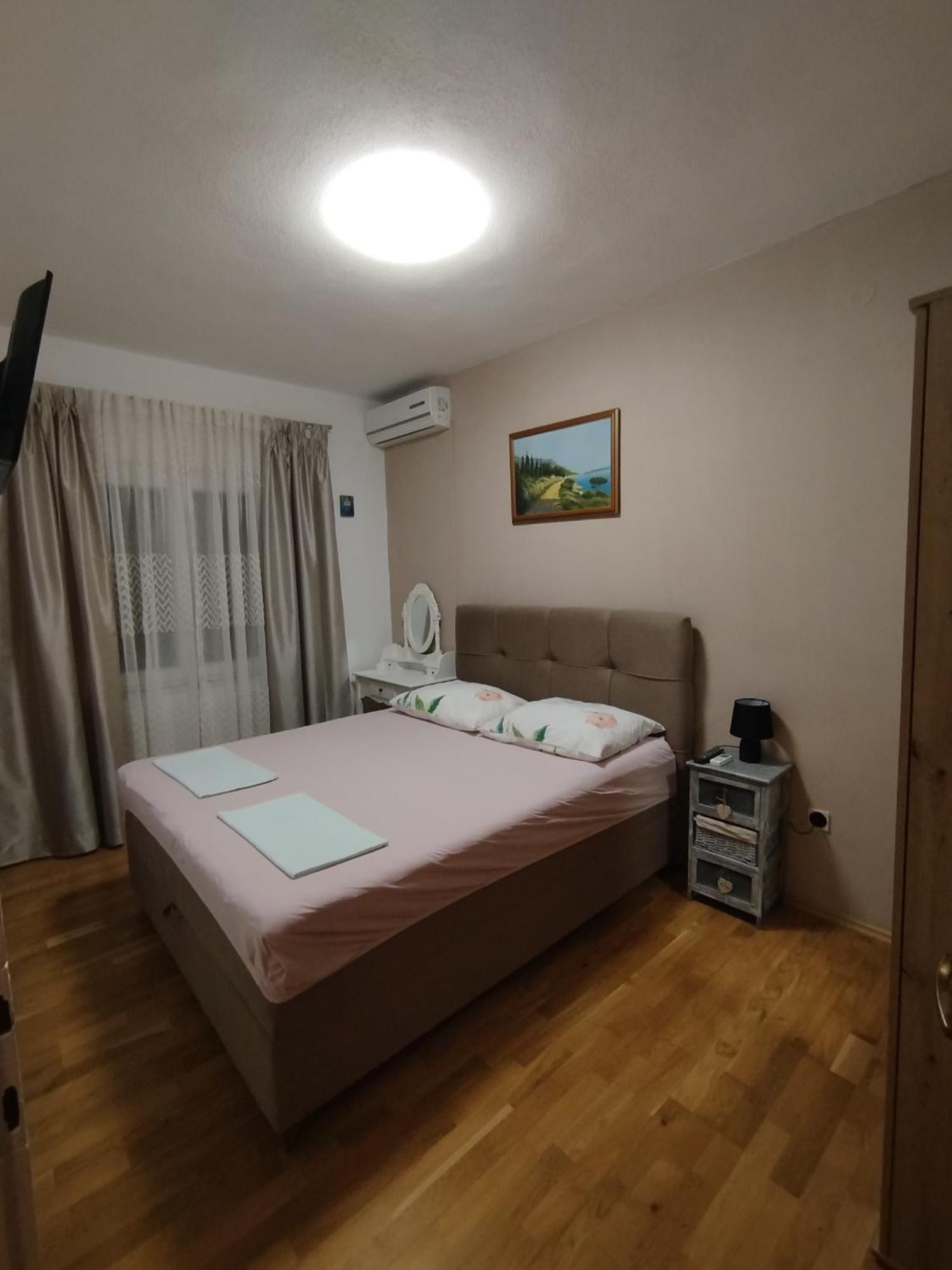 Maja Apartment Макарска Екстериор снимка